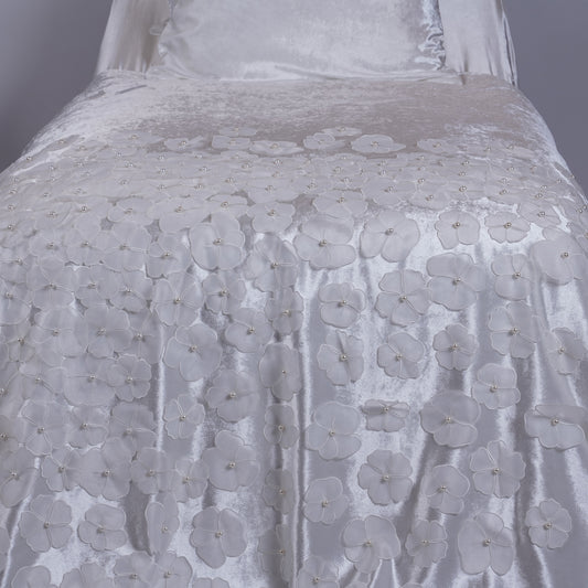 Velvet Bedcover With Flowers and Pearls (Flower Garden)